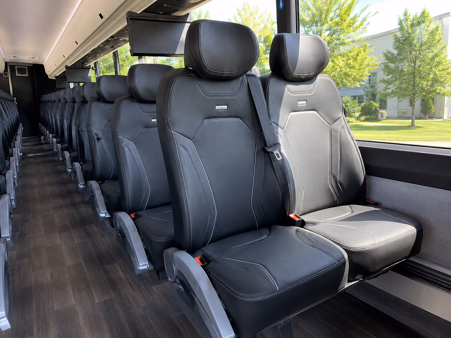 bus rentals to shelton vineyards and the surry county wine trail
