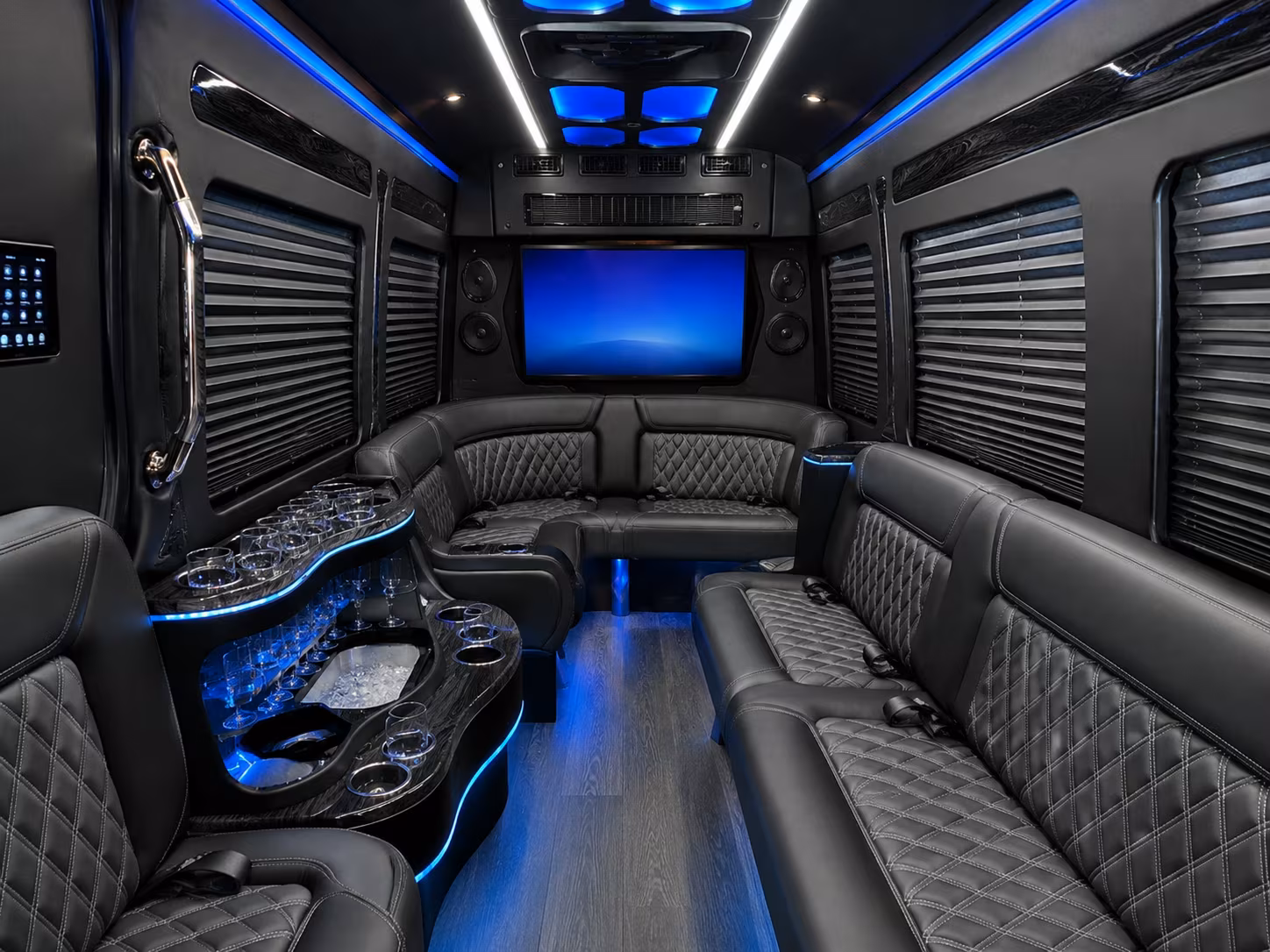 charlotte hornets game buses from high point to spectrum center